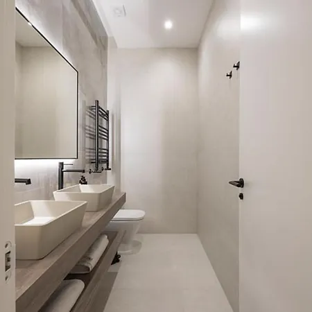 La Dolce Vita Retreat Rome